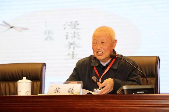 两位国医大师:一个献方,一个彻夜熬制中药96万袋 两位国医大师:一个献方,一个彻夜熬制中药96万袋