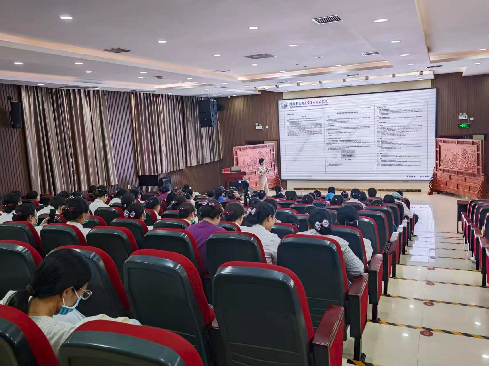 1790065120835445.jpg ed0a86abeca37a6c97bac70dde7409c4.jpg